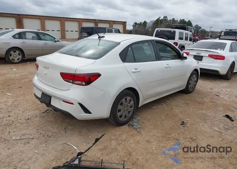 2022 Kia Rio S z USA, uszkodzony, nr VIN 3KPA24AD6NE481653